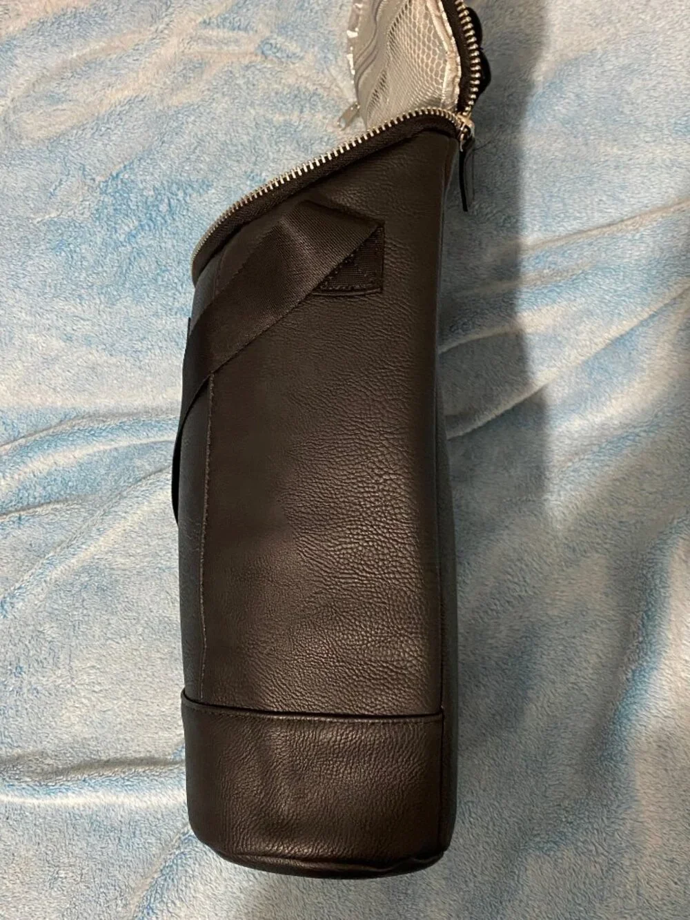 Igloo Lux collection beverage tote Black vegan leather Vertical Cooler Sling Bag
